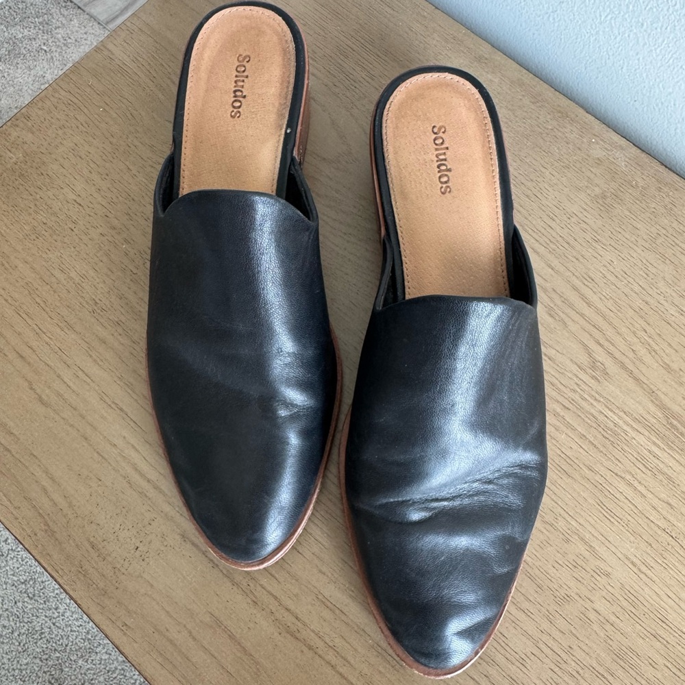 Soludos Black Leather Venetian Mules